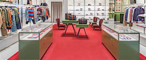 reviews gucci toronto|gucci toronto premium outlets.